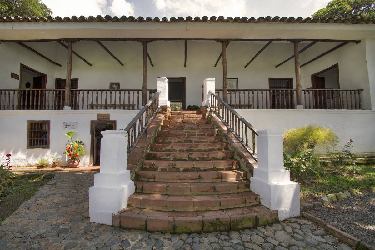 61057-IMG_4531 ok Hacienda El Paraiso-fachada.jpg